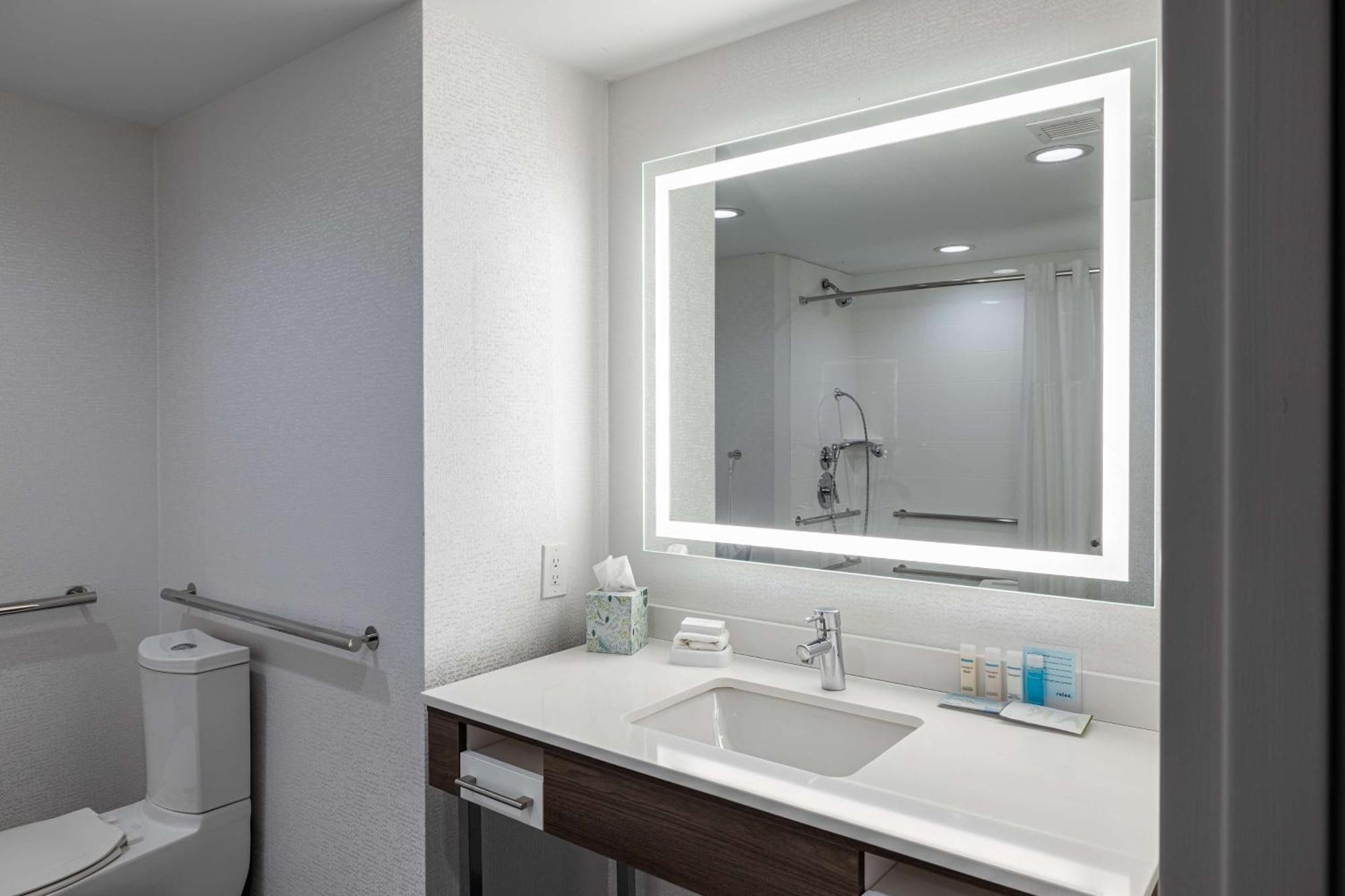 Hampton Inn Knoxville-West At Cedar Bluff Eksteriør billede